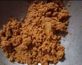 A picture of step 3 of Magas laddu (besan laddu).