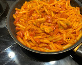 Foto del paso 3 de la receta: Macarrones con champiñones y salchichas