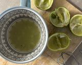 Une image de l'étape 1 de Cocktail à manger brésilien : shot de Caïpirinha à la Grenade.
