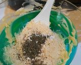 Foto langkah ke 2 dari resep Garlic cheese cookies.