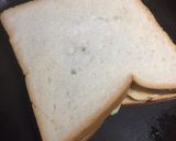 A picture of step 2 of Banana sandwich.