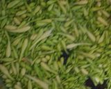 Foto langkah ke 2 dari resep Tumis bunga pepaya teri.
