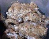 A picture of step 1 of Steam Chicken.