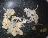 Foto langkah ke 2 dari resep Tumis Jamur Jagung.