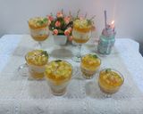 A picture of step 5 of Painapple custard pudding with painapple jelly.