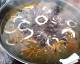 Foto del paso 3 de la receta: Fideuá negra de calamar