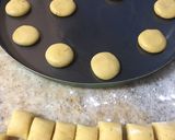Foto del paso 5 de la receta: Pepas sabor naranja con dulce de batata/ membrillo bañadas