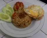 Foto langkah ke 6 dari resep Nasi Goreng Selamat Pagi.