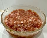 รูปขั้นตอนการทำที่ 1 ของ หมูสับกระเทียม