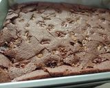 A picture of step 5 of Flourless brownies with mexican chocolate sauce and Ice cream.