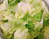 Hình bước làm 3 của món Salad bò trứng & sốt cà chua