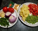 A picture of step 1 of Vegetable rice.