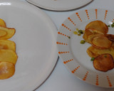 Foto del paso 8 de la receta: Chuletas de lechón con ajos tiernos, verduras y miel