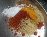 मसाला आलू बैंगन फ्राई (Masala Aloo Baigan fry recipe in Hindi) रेसिपी चरण 2 फोटो