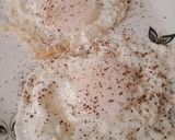 A picture of step 3 of Half fry egg.