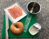 Foto del paso 3 de la receta: Bagel de Salmón Ahumado con queso crema y cabra