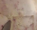 Foto del paso 3 de la receta: Helado de chantilly con frutillas 🍓🍓🍓🍨😋