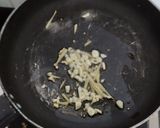 A picture of step 1 of Mix veggie soup.