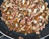 Foto del paso 3 de la receta: Judías V. con Patatas, Zanahorias, Bacon, Champiñones y huevo