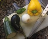 Foto del paso 4 de la receta Pizza de hojaldre con verduras y jamón🍕