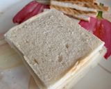 Hình bước làm 1 của món Sandwich Mứt Táo Phô Mai