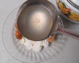 Foto langkah ke 5 dari resep Nasi Bakmoy Ayam Dengan Telur Puyuh Kecap.