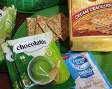 Foto langkah ke 1 dari resep Bola Crackers Matcha.