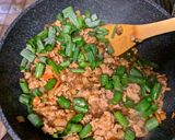 A picture of step 9 of Thai Basil Glass Noodles With Beef.