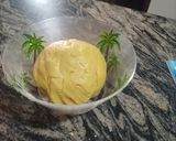 A picture of step 2 of Almond Cookies with royal icing.
