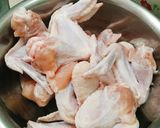 Hình bước làm 1 của món Cánh gà nấu cari