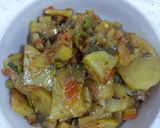 A picture of step 3 of Potato with spring onion.