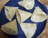A picture of step 5 of Mini lcecream Cones.