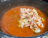 A picture of step 5 of Astakomakaronada –Greek lobster spaghetti.