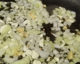 Foto del paso 2 de la receta: Curry de gambas con arroz