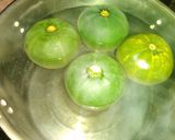 A picture of step 1 of Stuffed Gem Squash.