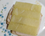 Foto del paso 5 de la receta: Tostadas de pan de atún
