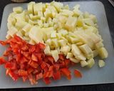 Foto del paso 1 de la receta: Pascualina de acelga con papas, jamón y queso