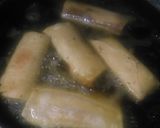 A picture of step 2 of Chicken cheese spring roll.