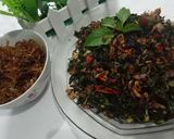 Foto langkah ke 4 dari resep Oseng-Oseng Gokong (godong singkong & papaya).