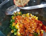 A picture of step 2 of Cheese Vegetables Nachos.