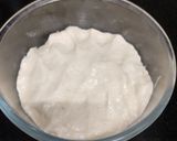 A picture of step 3 of Italian pizza.