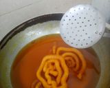 Foto langkah ke 4 dari resep Manisan Jelebi (india).