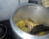 A picture of step 2 of Vegetable pulao.