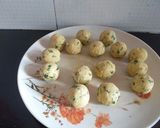 फ्लॉवरची कोफ्ता करी(flowerchi kofta curry recipe in marathi) रेसिपी स्टेप 2 फोटो