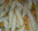 Foto del passaggio 6 della ricetta Penne carote e piselli