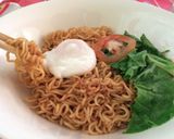 Foto langkah ke 4 dari resep Indomie Goreng Telur Asin.