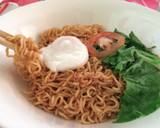 Foto langkah ke 4 dari resep Indomie Goreng Telur Asin.