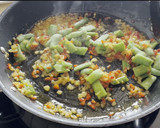 Foto del paso 3 de la receta: Fideos a la marinera con atún