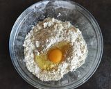 Foto del passaggio 9 della ricetta Torta salata di farina di ceci e grano saraceno con gorgonzola e cavolo cappuccio rosso