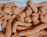 A picture of step 3 of Besan ke namkin gatte(snacks).